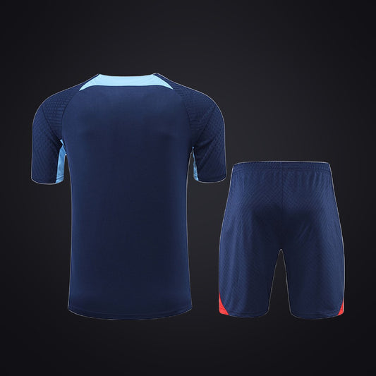 Conjunto de Entrenamiento Barcelona 22-23 Azul · Modelo 3 (detrás)