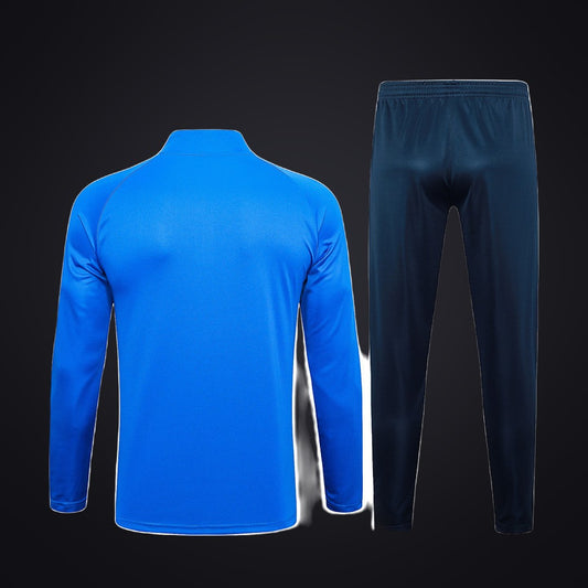 Chándal Oporto 23-24 Azul · Modelo 2 (detrás)