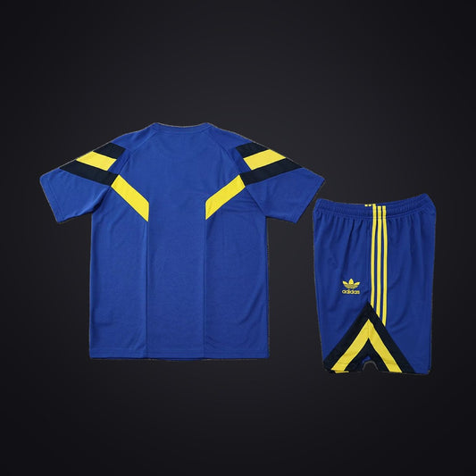 Conjunto de Entrenamiento Boca Juniors 25-26 Azul · Modelo 2 (detrás)