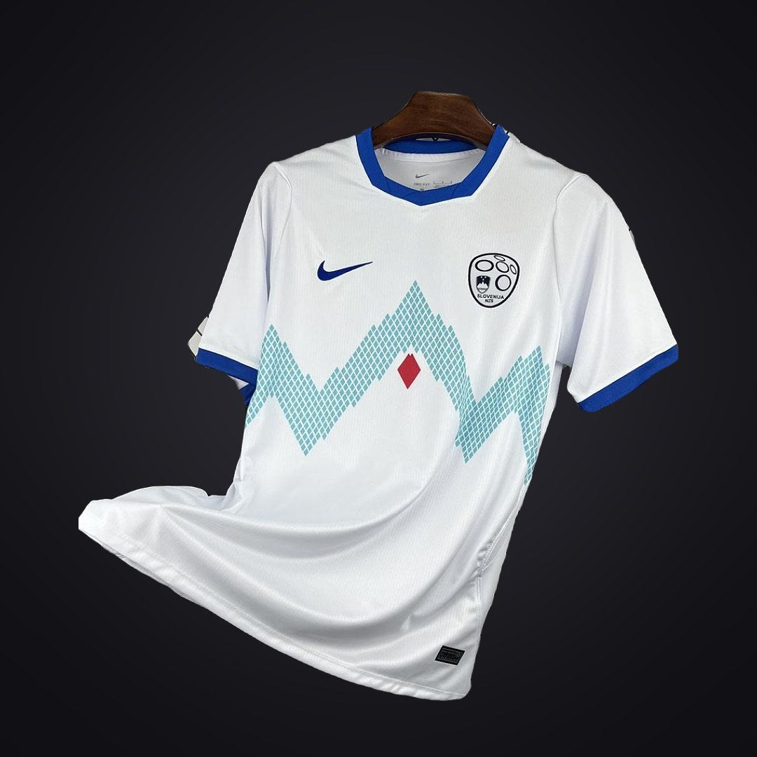 Eslovenia 2026 Local (Fan Version) (delante)