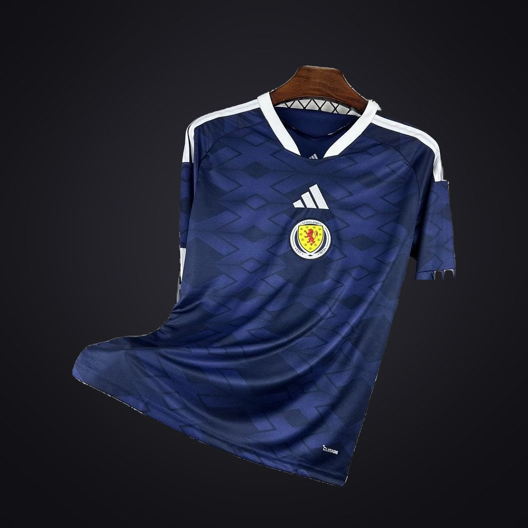 Escocia 2026 Local Manga Larga (Fan Version) (delante)