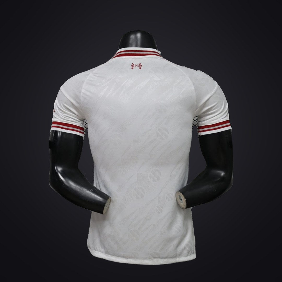 Liverpool 26-27 Visitante (Player Version) (detrás)