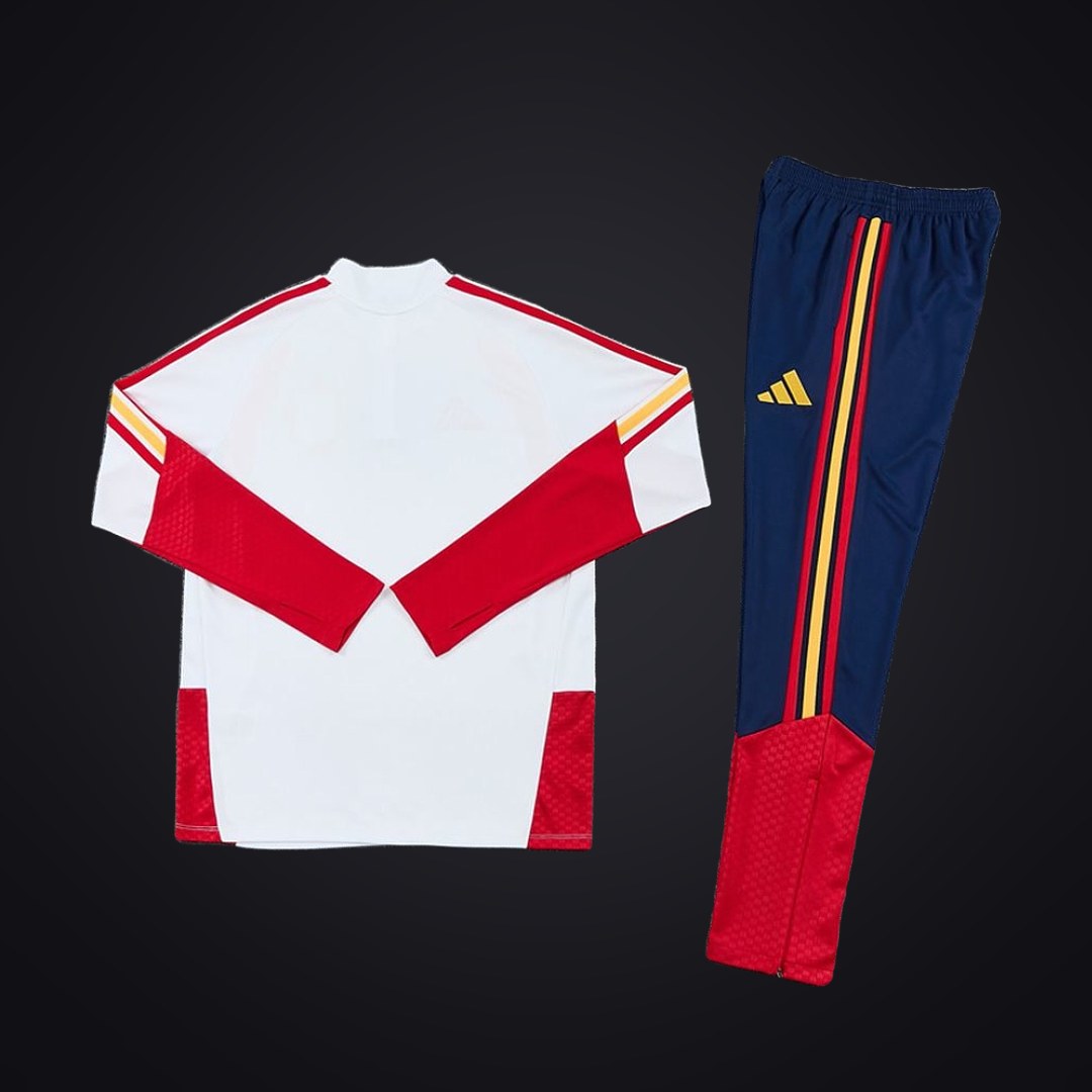 España 2026 Entreno 2 Estrellas (Niño) · Modelo 2 (detrás)