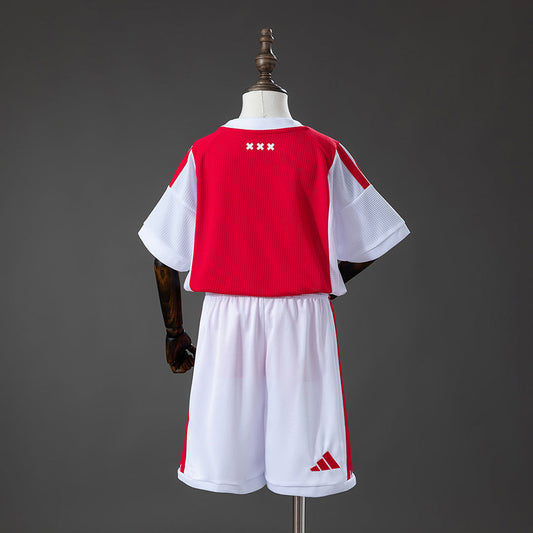 Ajax 26-27 Local (Niño)