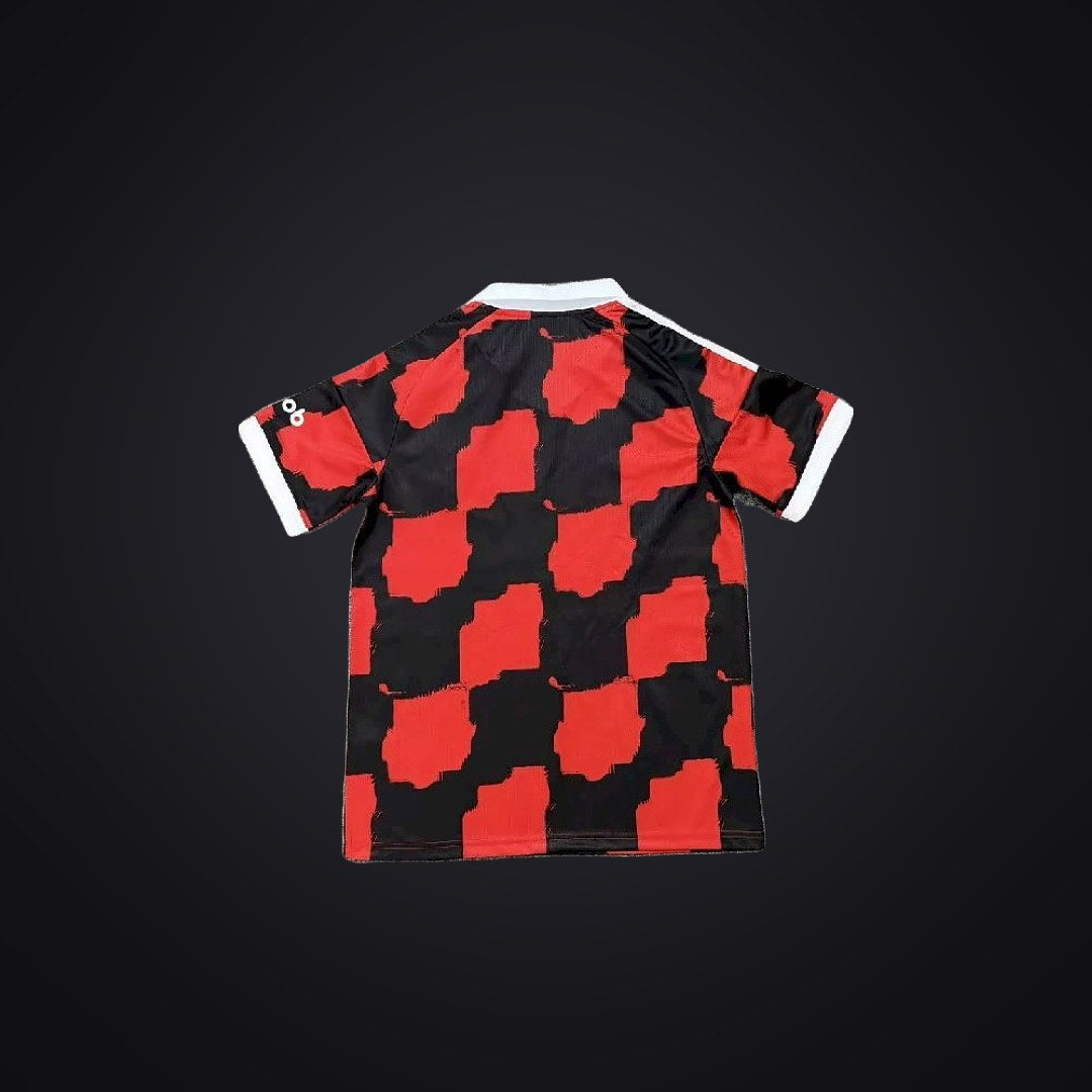 Fulham 26-27 Visitante (Fan Version) (detrás)