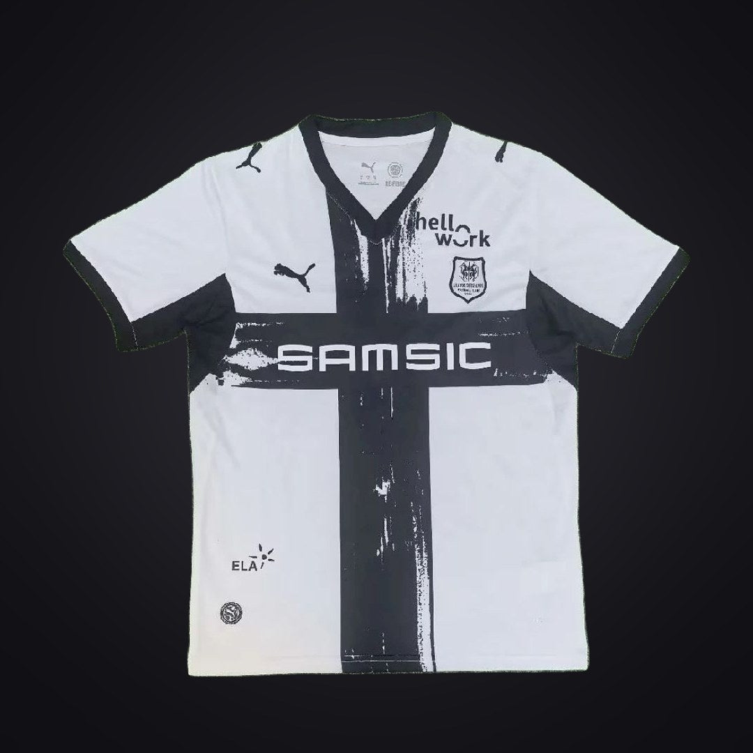 Rennes 26-27 Visitante (Fan Version) (delante)