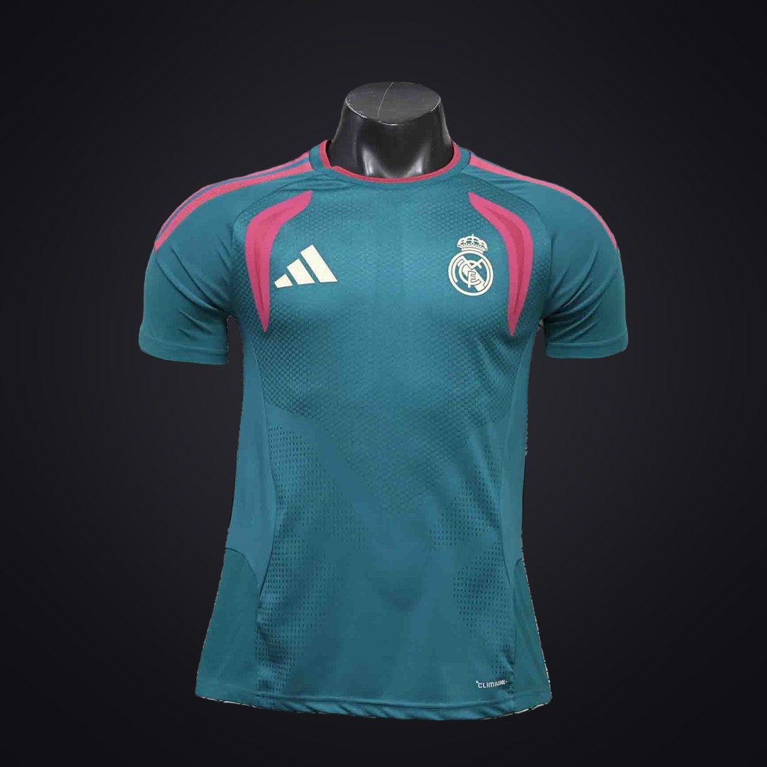 Real Madrid 26-27 Entreno Verde (Player Version) (delante)