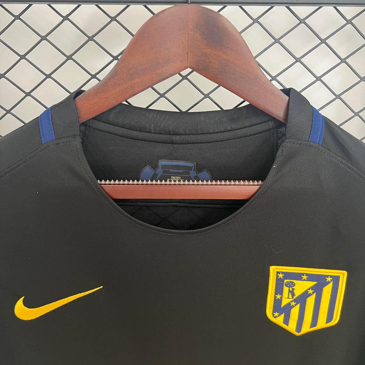 Retro Atlético Madrid 16-17 Visitante