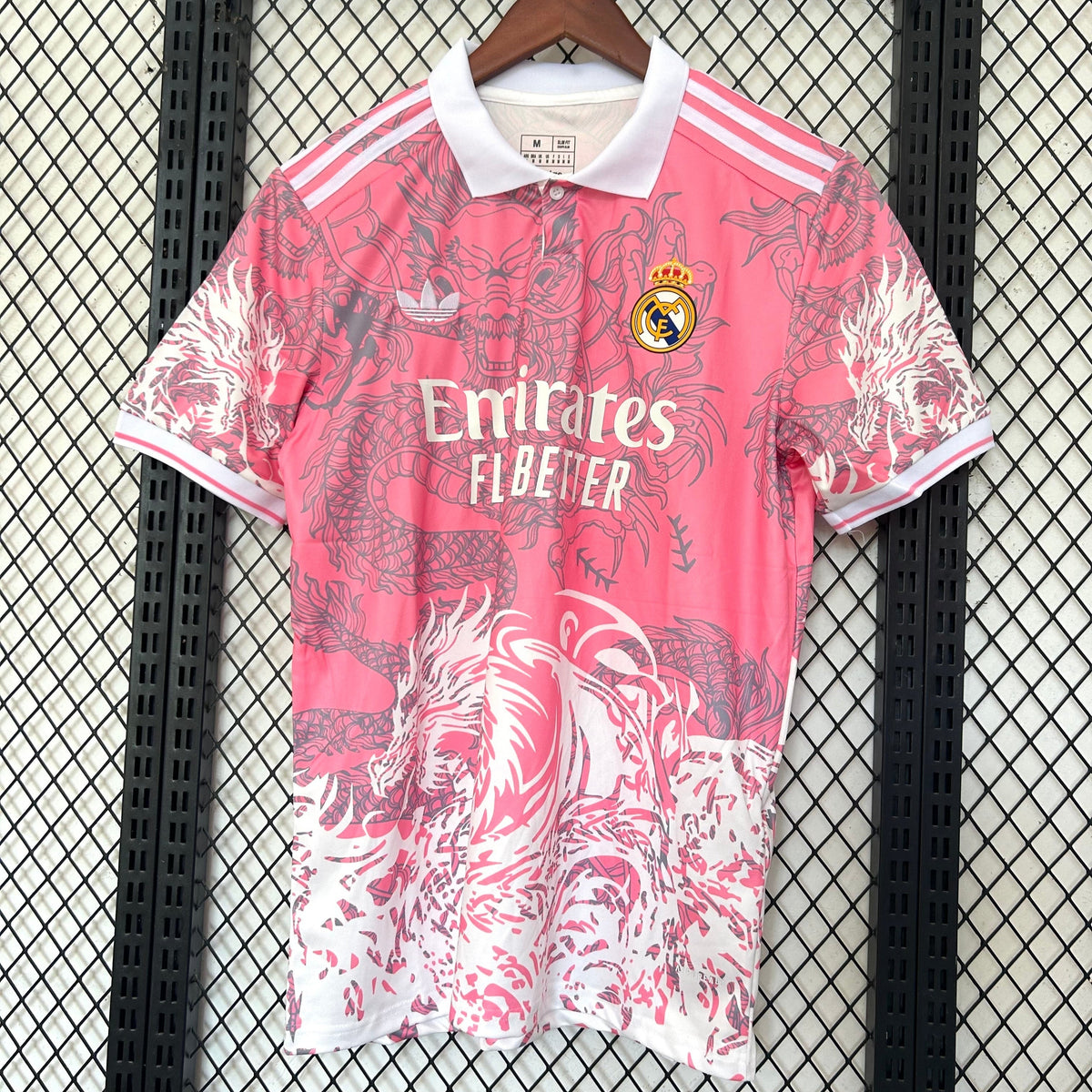Real Madrid 2025 Edición Especial (Fan Version)
