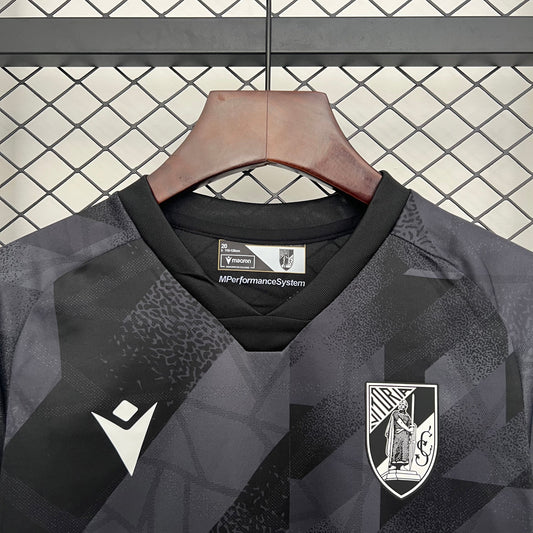 Vitoria Guimaraes 25-26 Visitante (Niño)