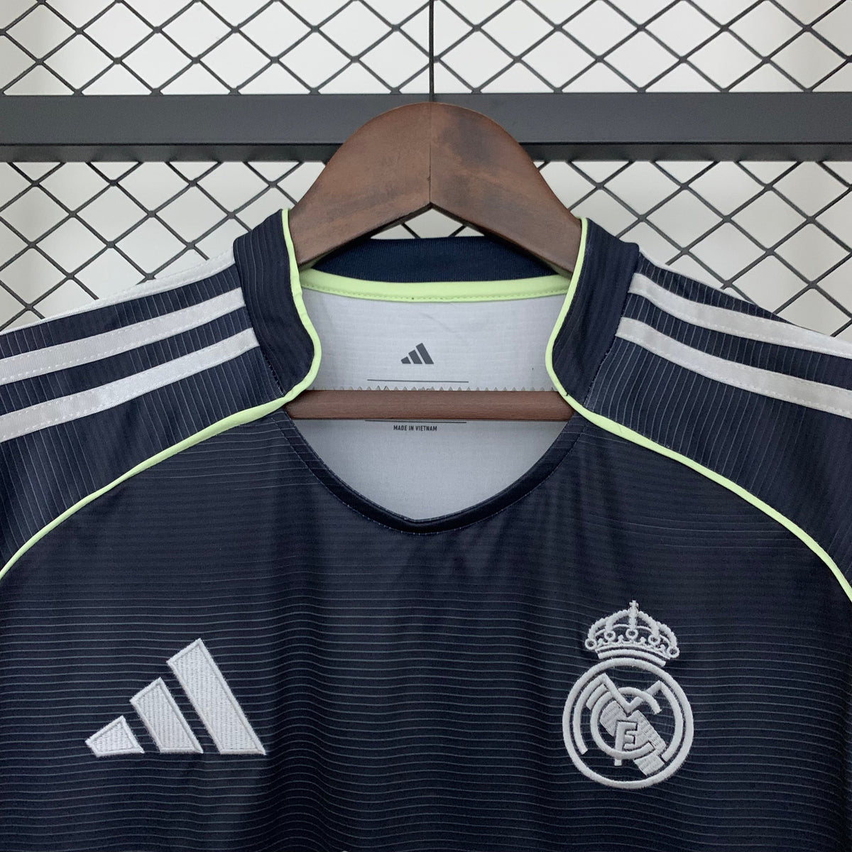 Camiseta Madrid 25/26 Visitante - Fan Version