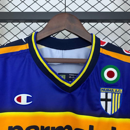 Retro Parma 02-03 Local