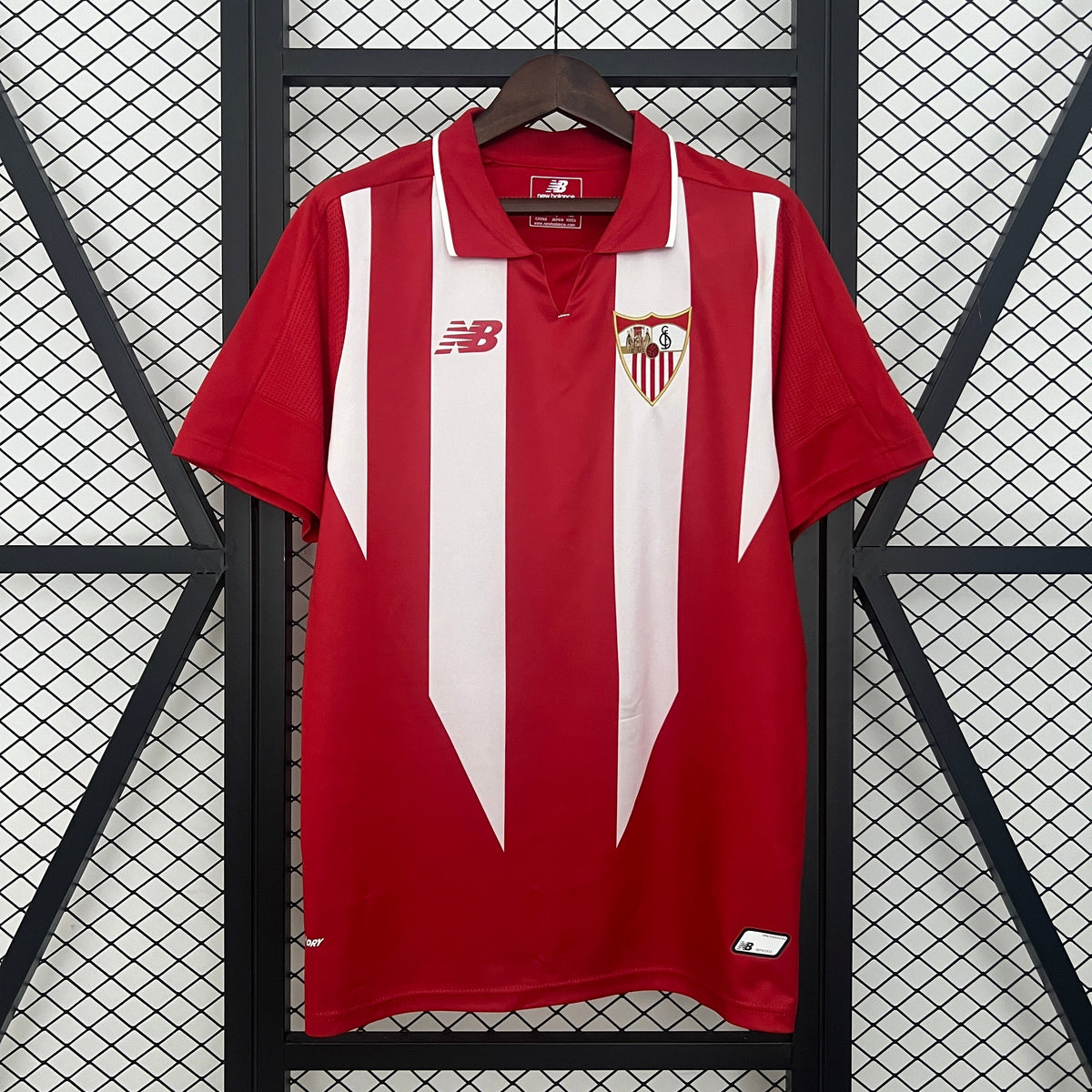 Retro Sevilla 15-16 Local