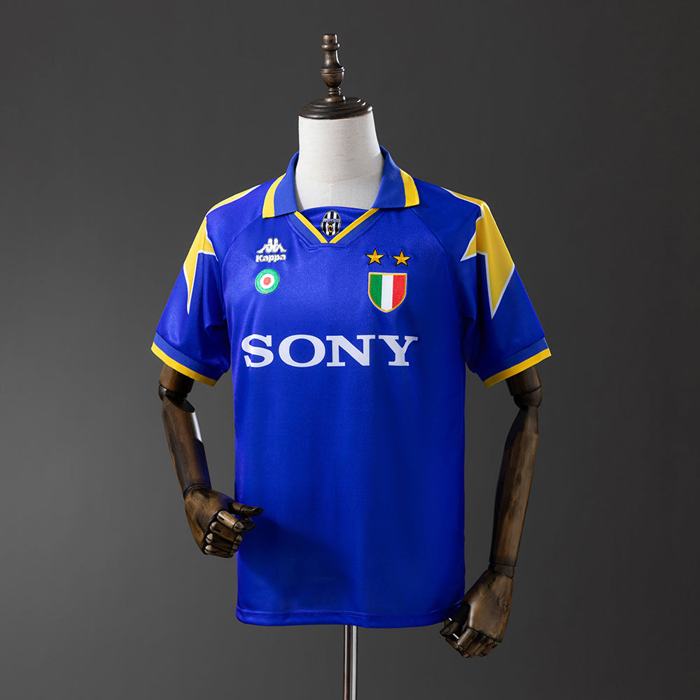 Retro Juventus 95-96 Visitante