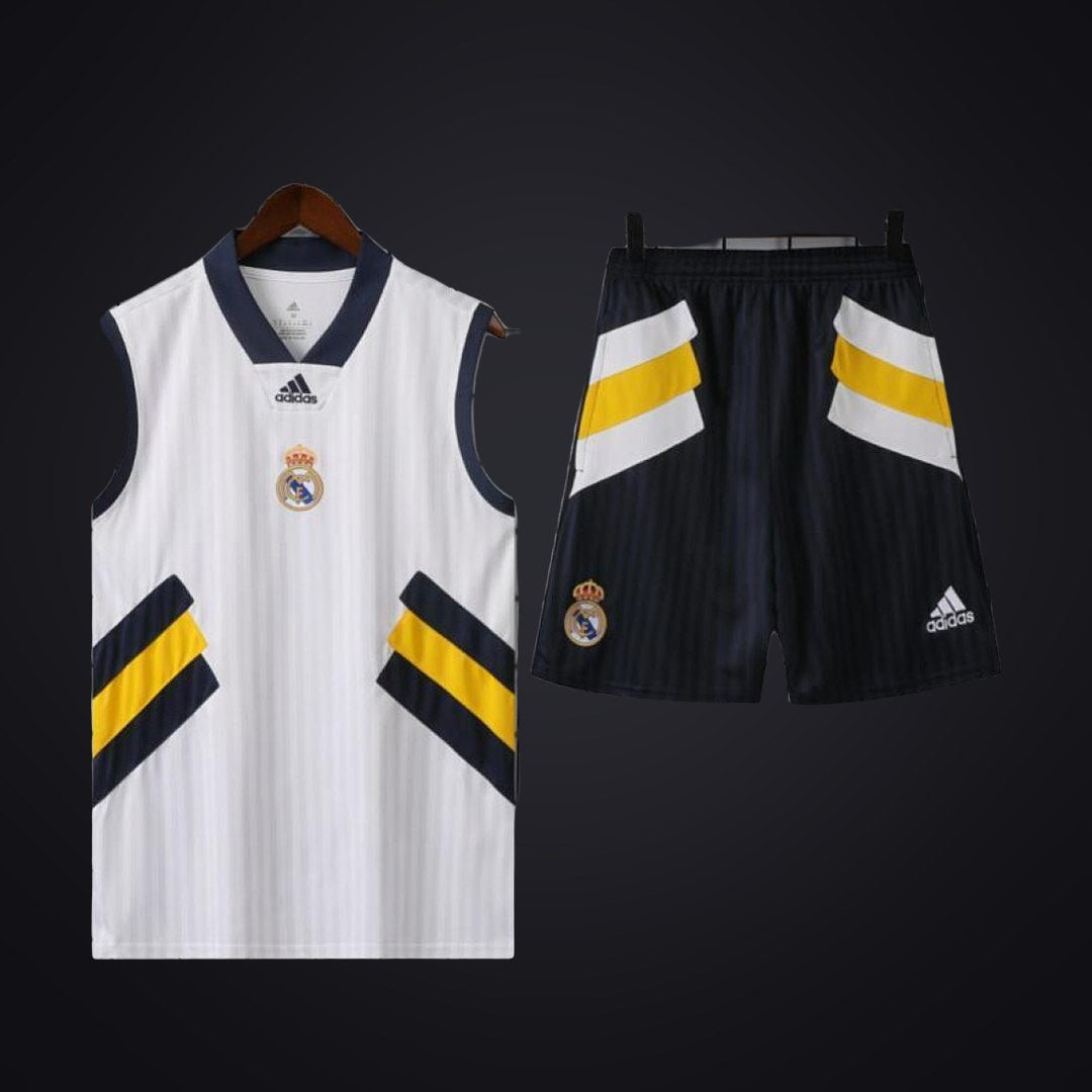 Conjunto de Entrenamiento Real Madrid 23-24 Blanca · Modelo 6 (delante)