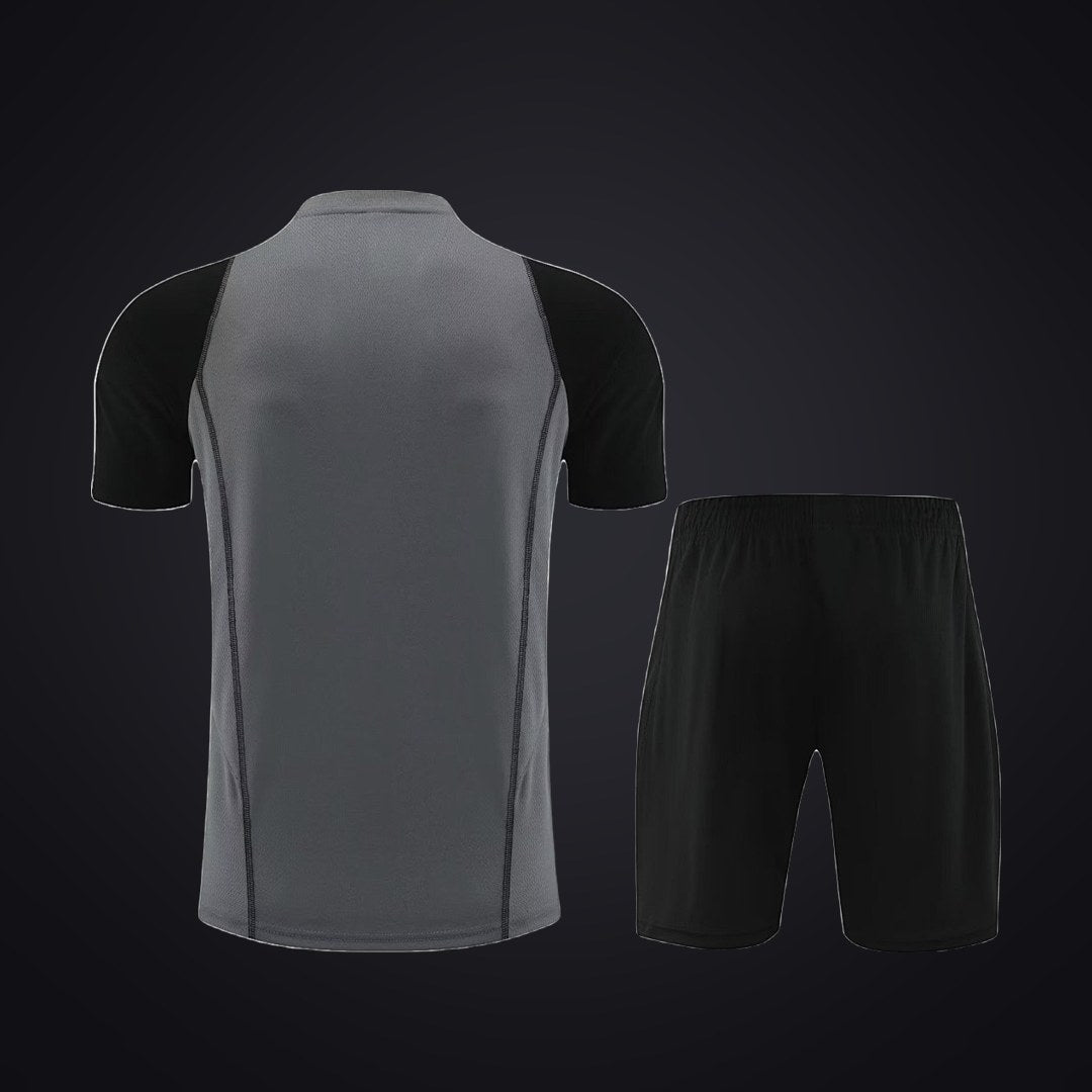 Conjunto de Entrenamiento Real Madrid 23-24 Gris · Modelo 2 (detrás)