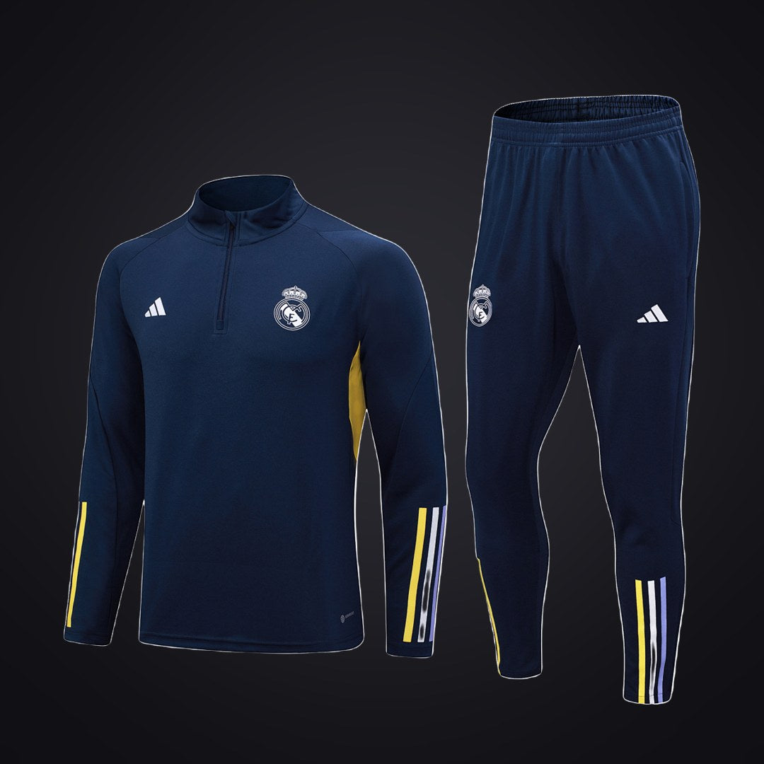 Chándal Real Madrid 23-24 Azul Marino · Modelo 4 (delante)