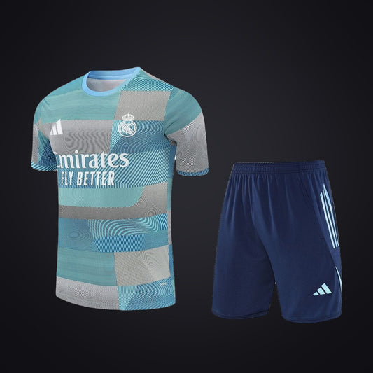 Conjunto de Entrenamiento Real Madrid 25-26 Azul · Modelo 3 (delante)