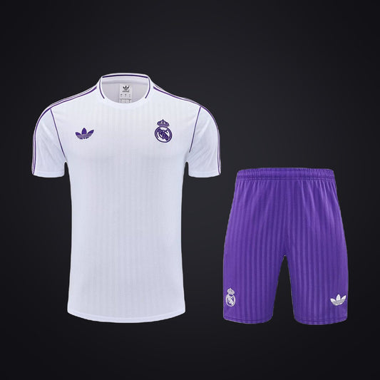 Conjunto de Entrenamiento Real Madrid 25-26 Blanca · Modelo 2 (delante)
