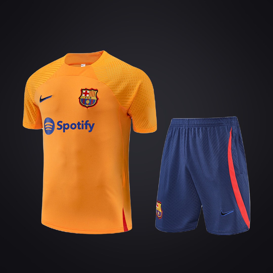 Conjunto de Entrenamiento Barcelona 22-23 Amarilla (delante)