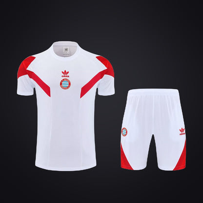 Conjunto de Entrenamiento Bayern de Múnich 25-26 Blanca (delante)