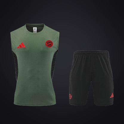 Conjunto de Entrenamiento Bayern de Múnich 25-26 Verde Negra (delante)