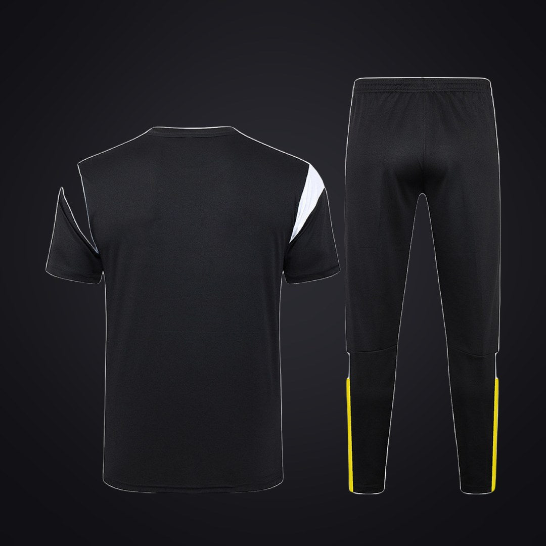 Conjunto de Entrenamiento Borussia Dortmund 23-24 · Modelo 2 (detrás)
