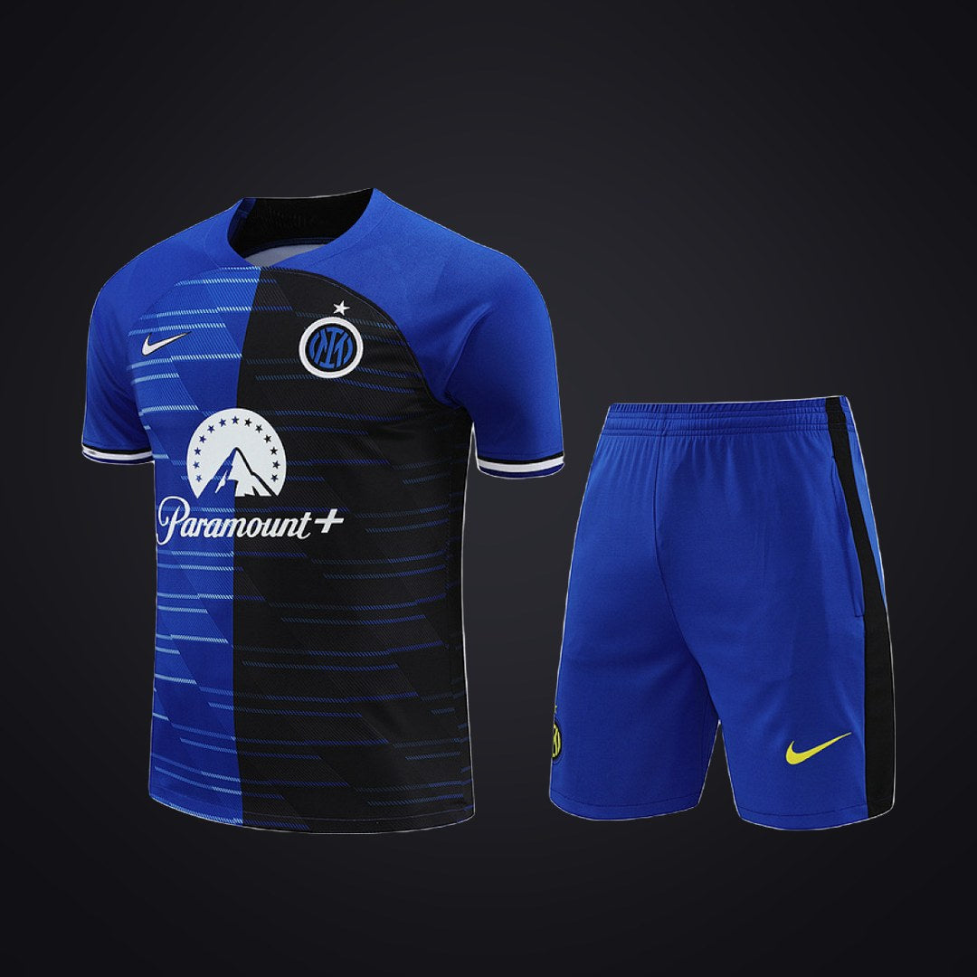 Conjunto de Entrenamiento Inter de Milán 23-24 Azul Negra (delante)