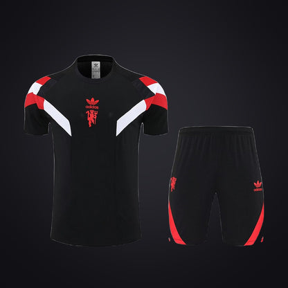 Conjunto de Entrenamiento Manchester United 25-26 Negra (delante)