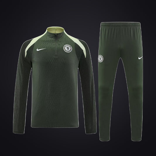 Chándal Chelsea 25-26 Verde · Modelo 2 (delante)