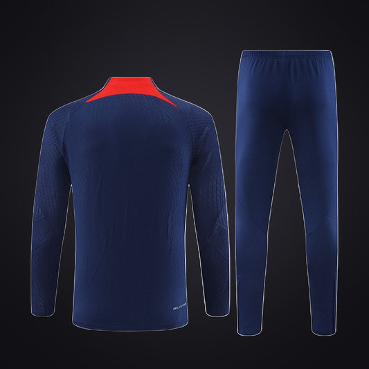 Chándal PSG 23-24 · Modelo 3 (detrás)