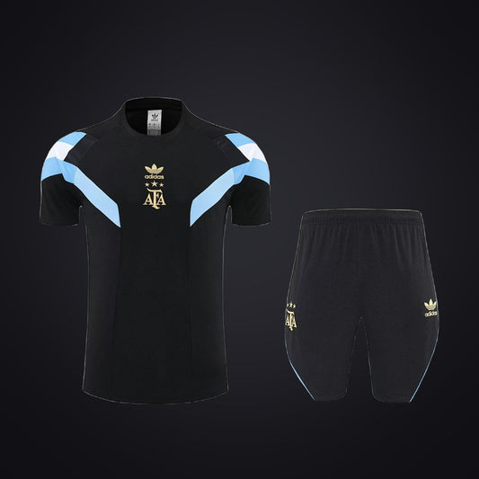 Conjunto de Entrenamiento Argentina 25-26 Negra (delante)