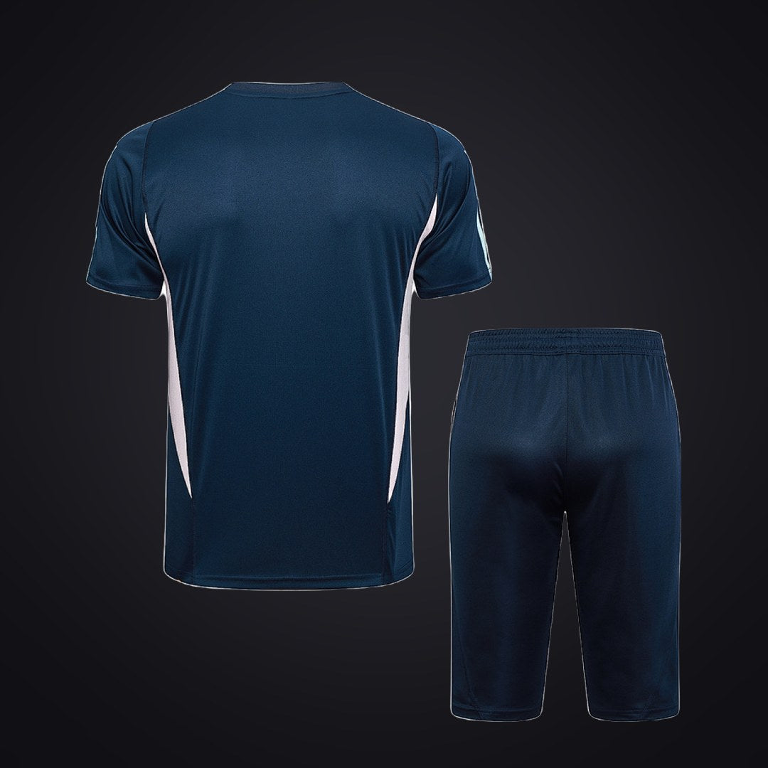 Conjunto de Entrenamiento Ajax 23-24 (detrás)