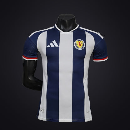 Escocia 2026 Edición Especial Azul (Player Version) (delante)