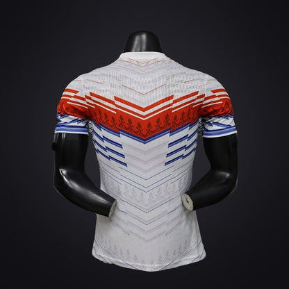 Francia 26-27 Edición Especial Concept Blanca (Player Version) (detrás)