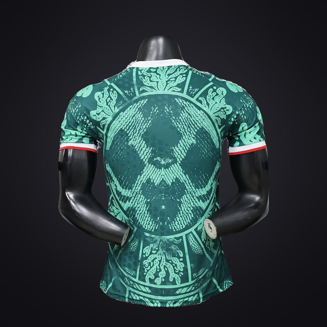México 2026 Edición Especial (Player Version) · Modelo 2 (detrás)