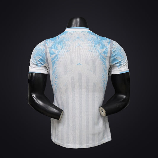 Uruguay 2026 Edición Especial Blanca (Player Version) (detrás)