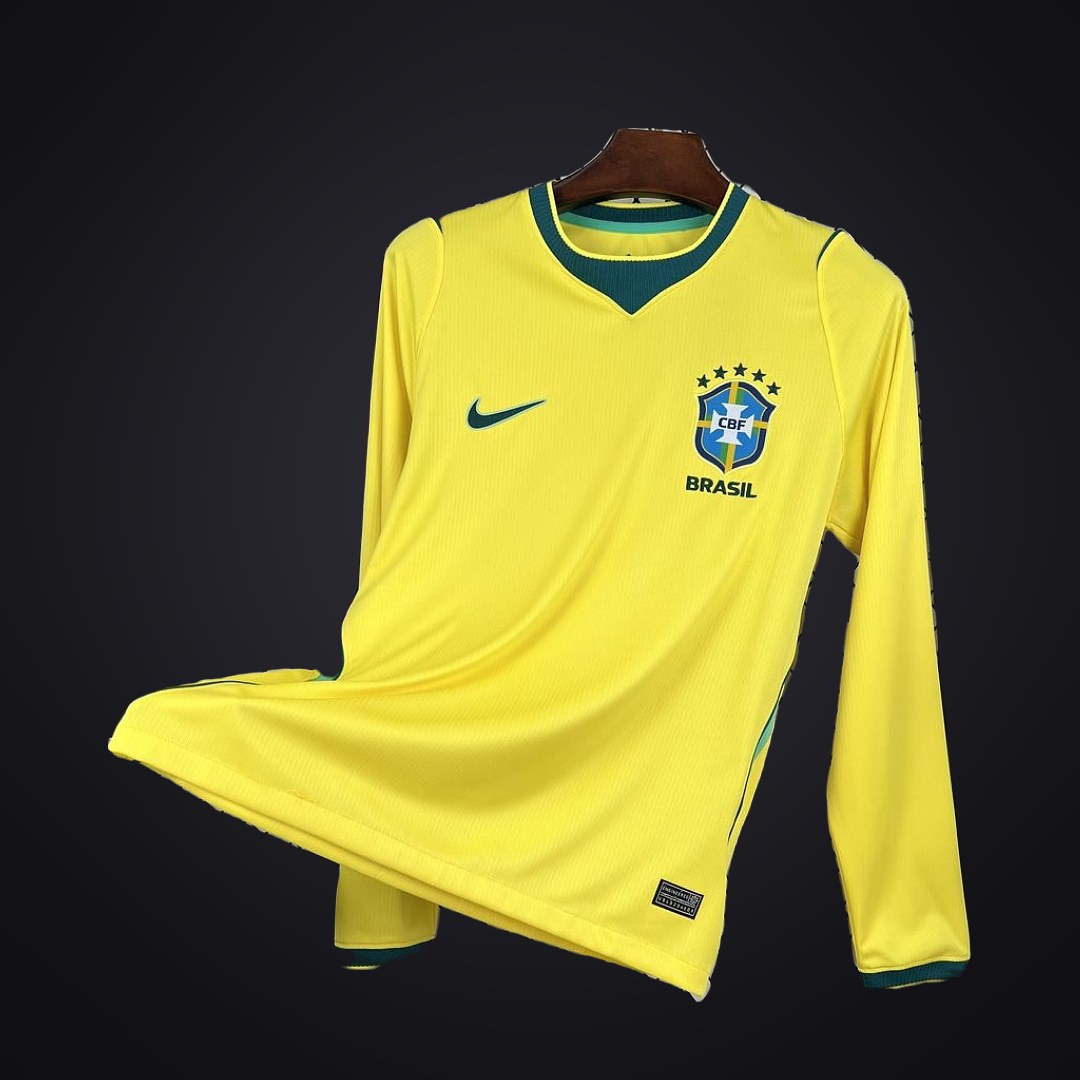 Brasil 2026 Local Manga Larga (Fan Version) (delante)