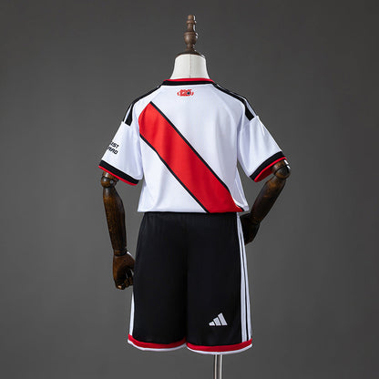 River Plate 26-27 Local (Niño)