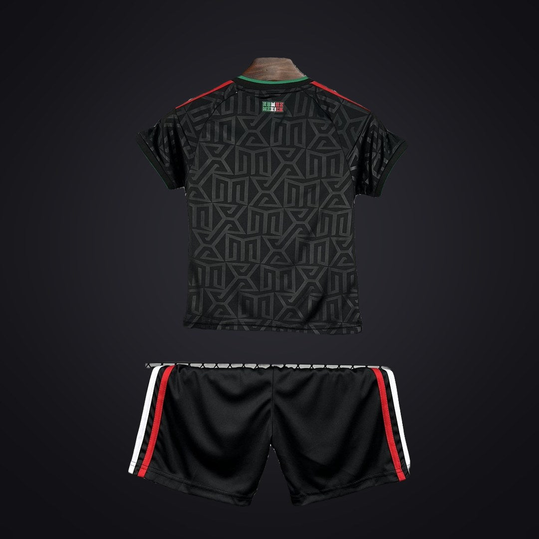 México 2026 Tercera (Niño) (detrás)