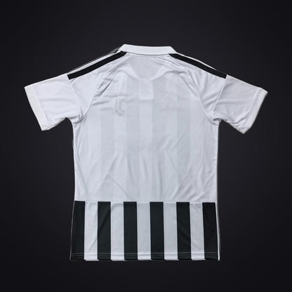 Juventus 26-27 Local (Fan Version) (detrás)