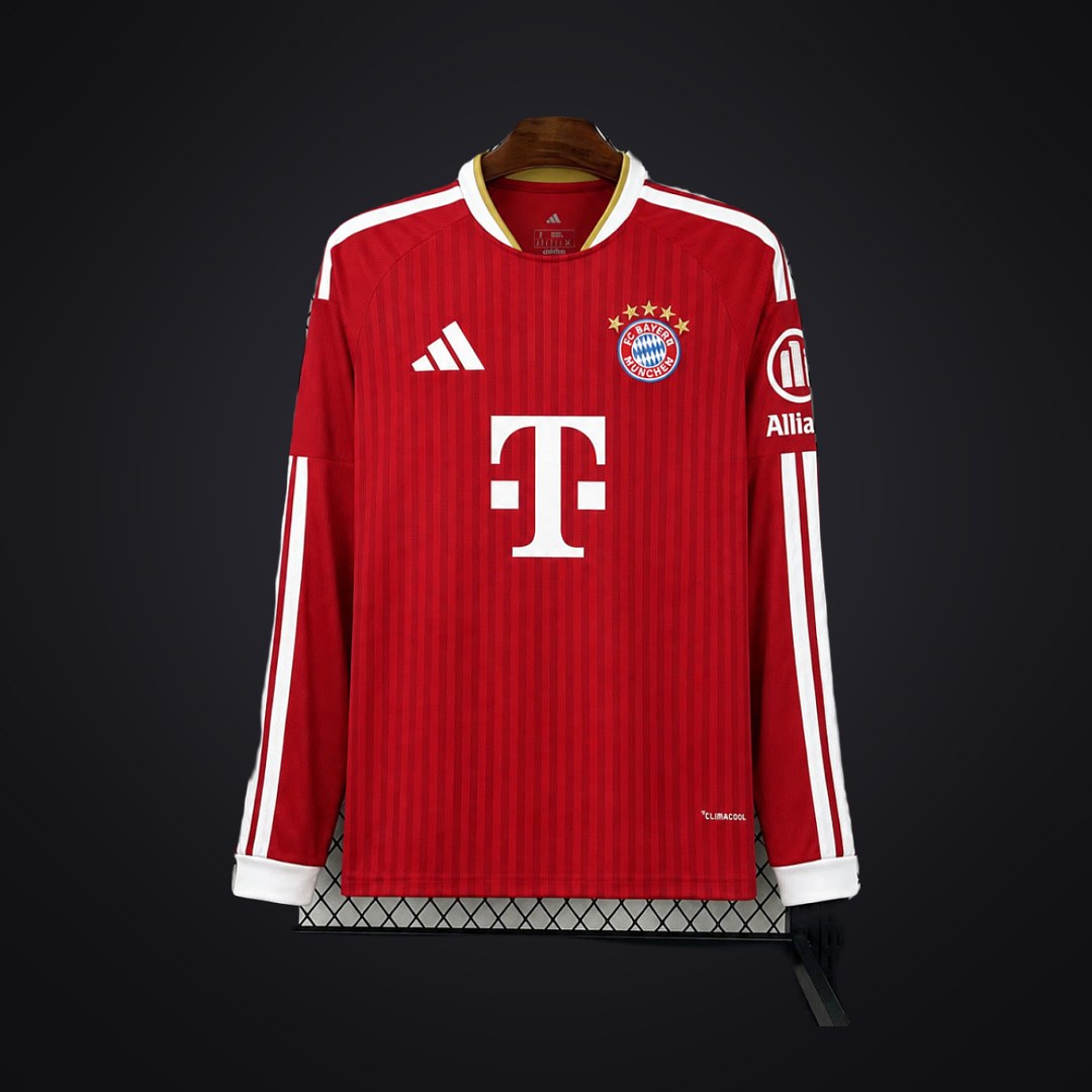 Bayern de Múnich 26-27 Local Manga Larga (Fan Version) (delante)