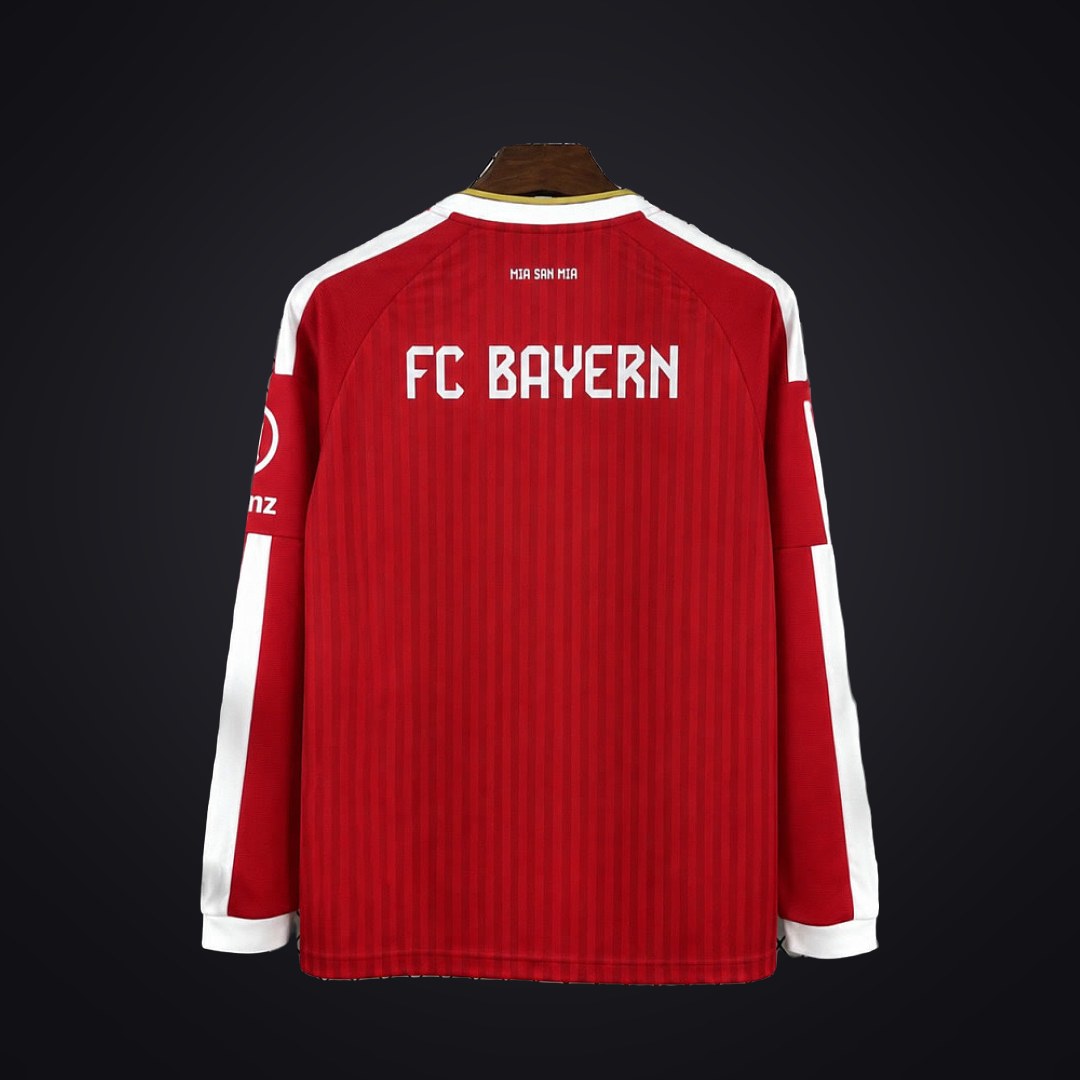 Bayern de Múnich 26-27 Local Manga Larga (Fan Version) (detrás)