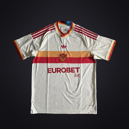 Roma 26-27 Visitante (Fan Version) (delante)