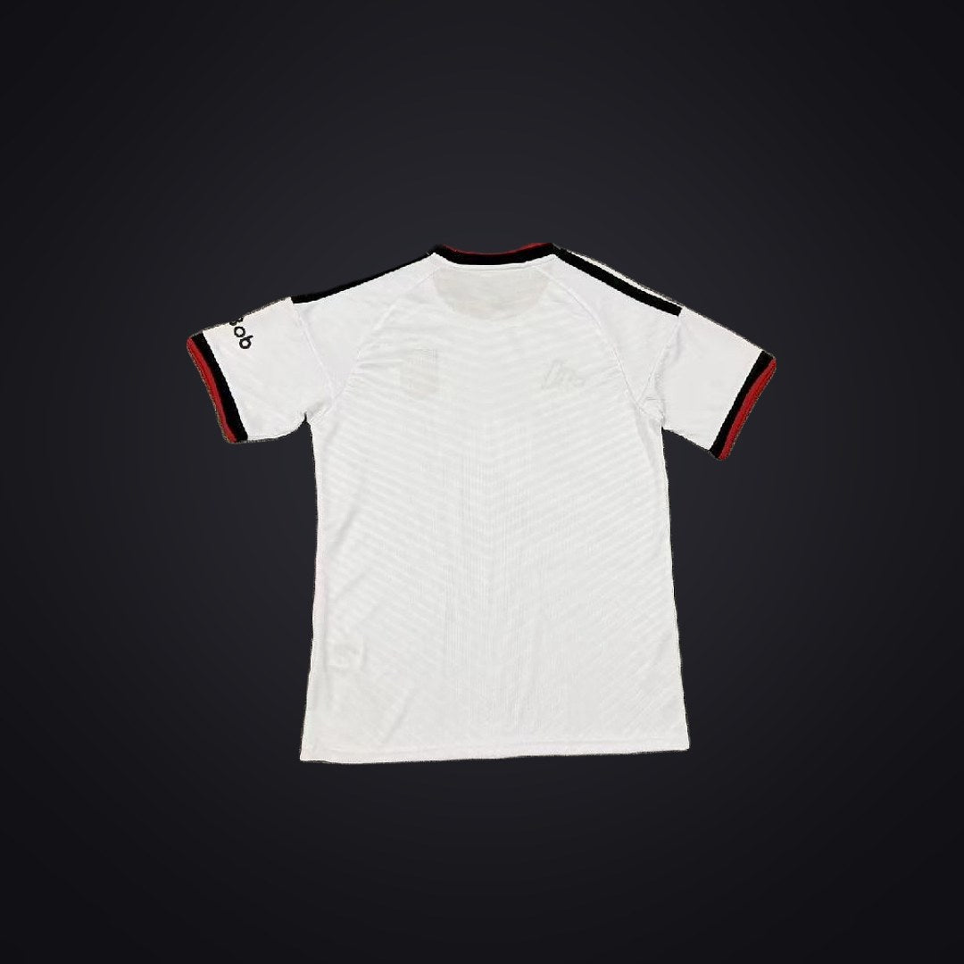 Fulham 26-27 Local (Fan Version) (detrás)