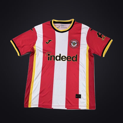 Brentford 26-27 Local (Fan Version) (delante)