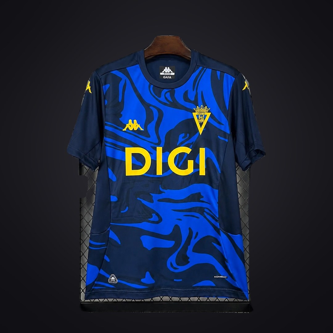 Cádiz 26-27 Edición Especial (Fan Version) (delante)
