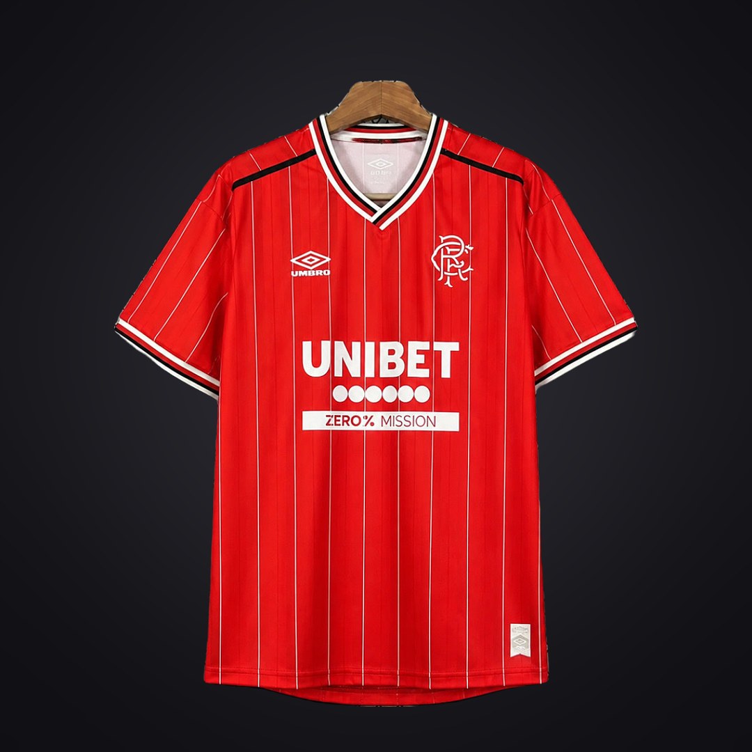 Rangers 26-27 Edición Especial Roja (Fan Version) (delante)