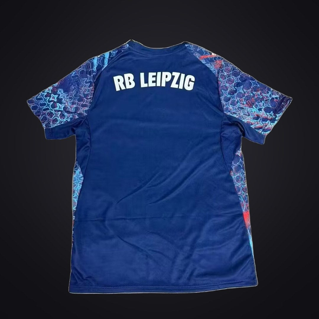 RB Leipzig 26-27 Edición Especial (Fan Version) (detrás)