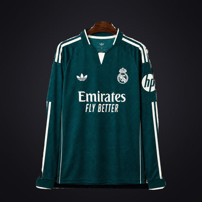 Real Madrid 26-27 Visitante Manga Larga (Fan Version) (delante)